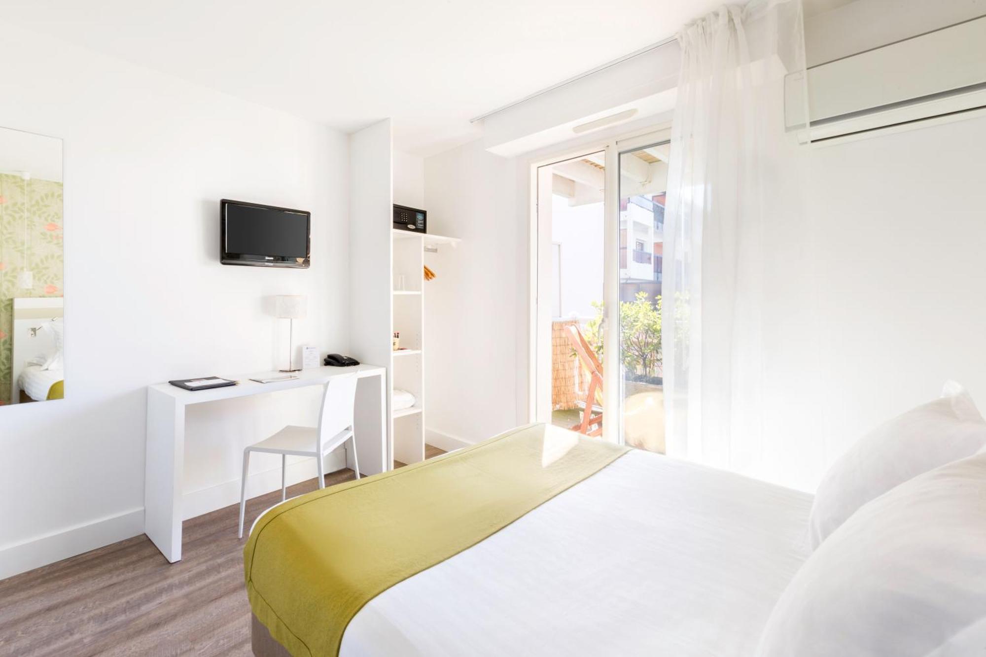 Hotel Kemaris Біарріц Екстер'єр фото